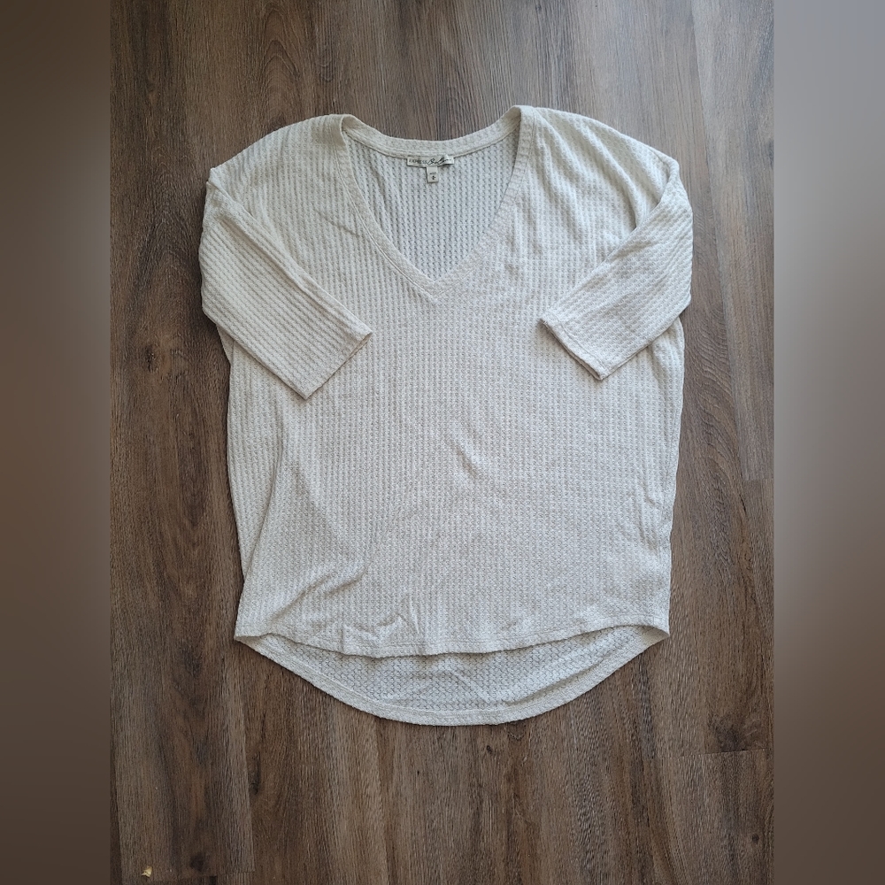 GUC Express One Eleven Waffle Knit Cream Batwing 1/4 Sleeve Top, Size Medium